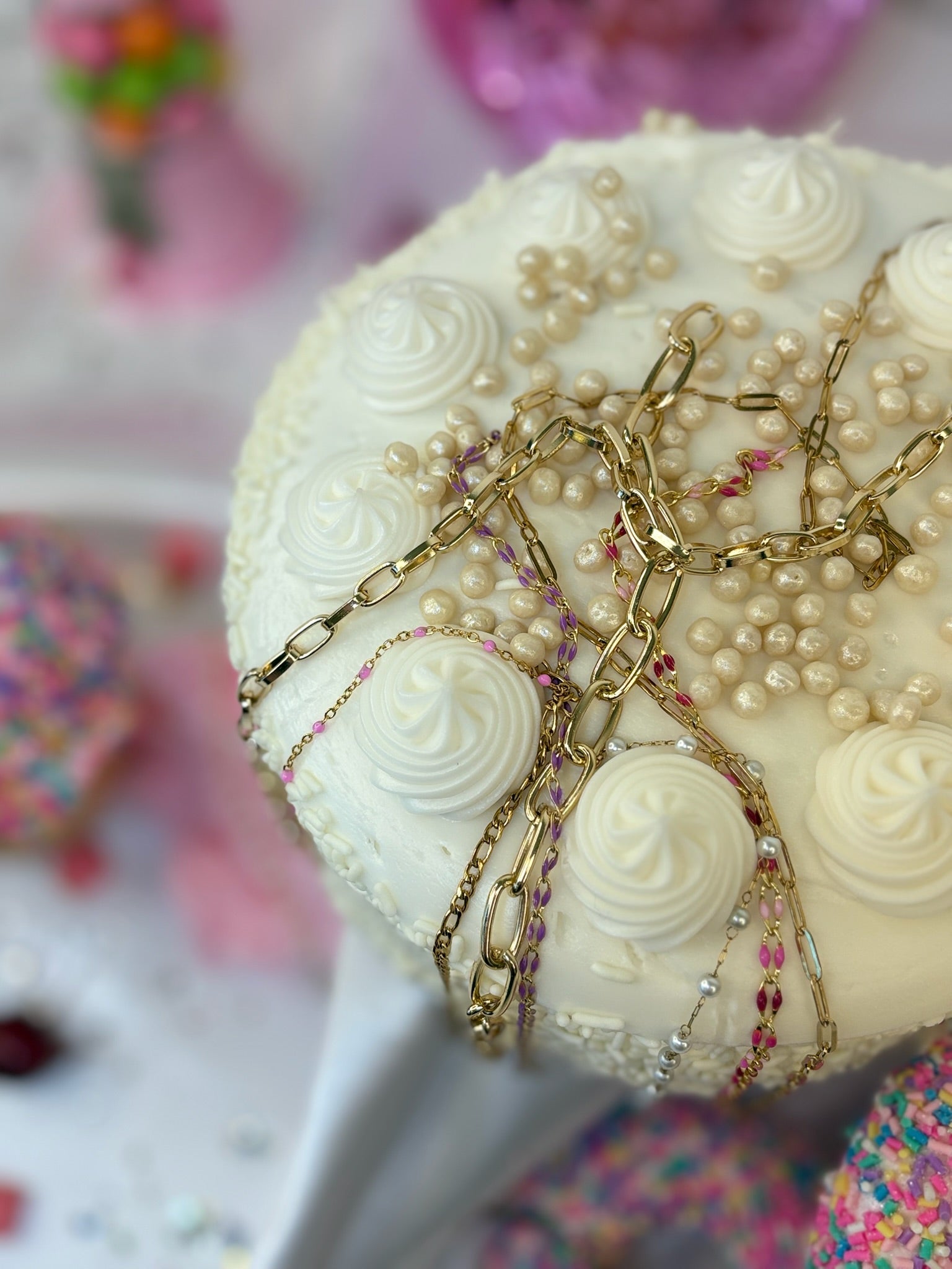 Who is Chain Bestie?